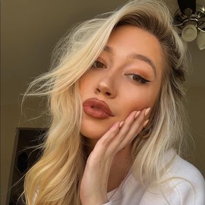 Meet your Posher, Mikayla